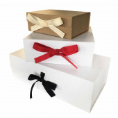 Boîte cadeau aimantée avec ruban