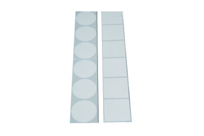 Etiquettes adhésives blanches carrées et rondes